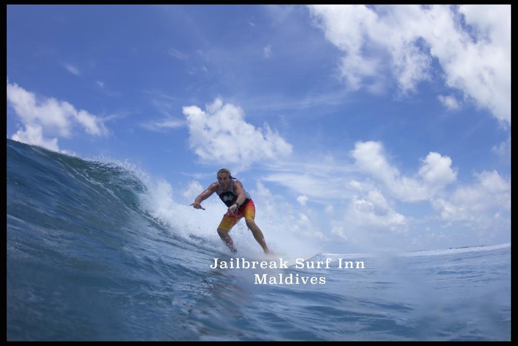 Jail Break Surf Inn Himmafushi Bagian luar foto