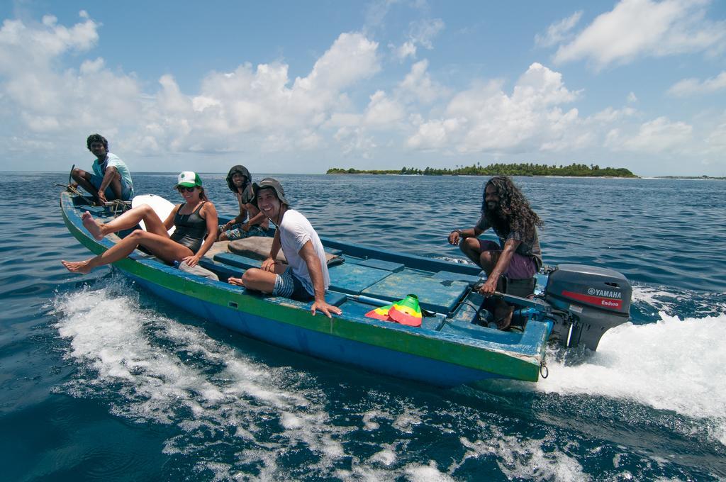 Jail Break Surf Inn Himmafushi Bagian luar foto