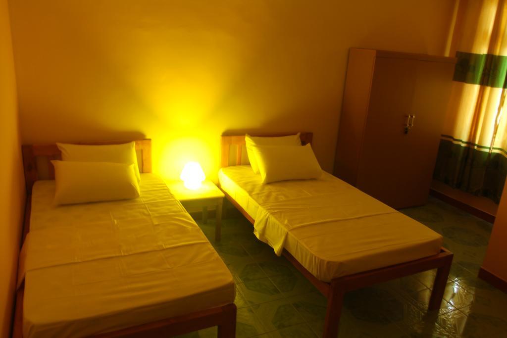 Jail Break Surf Inn Himmafushi Ruang foto